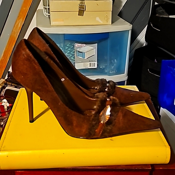 New Suede w/Fur Designer Shoes by Dangerous, Sz 8, Brown, Pointy Toe, 3" - Picture 3 of 10